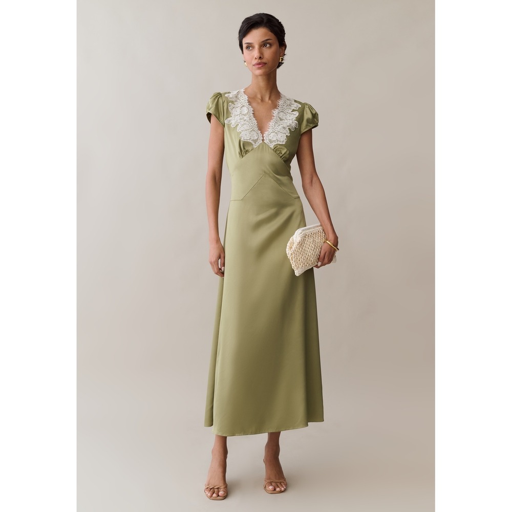 Few Moda The Kasey Dress in Sage Green / Size 6 / NWT & In Bag / Maxi with Lace